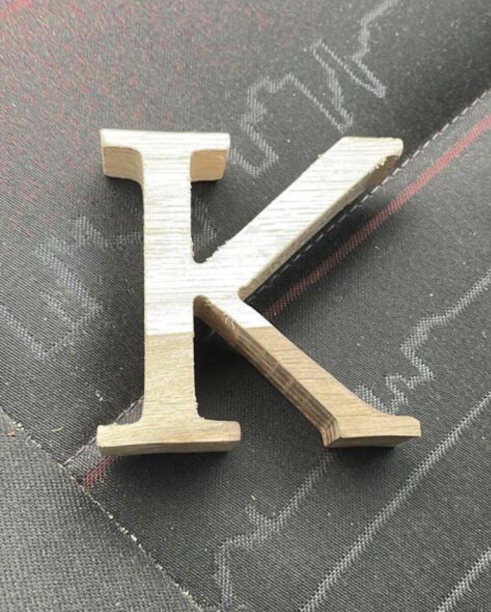 Lettre K en bois